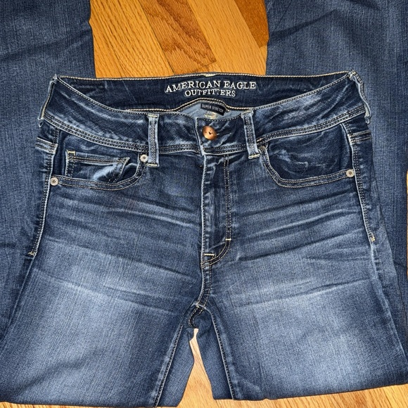 AE women’s kick boot jeans - Picture 4 of 5